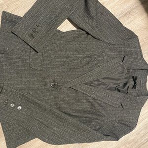 Gray blazer